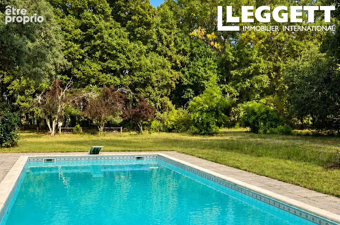 Maison de caractère de style basco-landais avec piscine sur 1,34 hectare, au calme dans un cadre boisé - photo 2