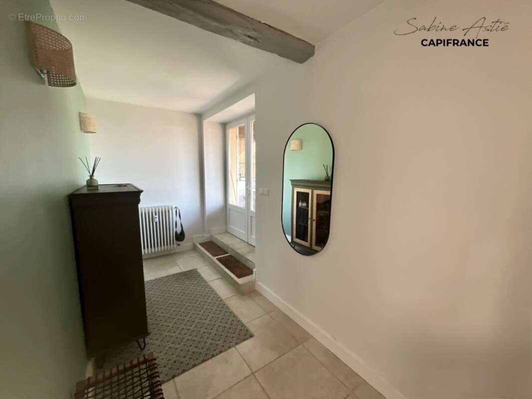 Maison de village en Pierres Dorées - 4 chambres, terrasse, jardin privatif et cave au cœur de Theizé - photo 14