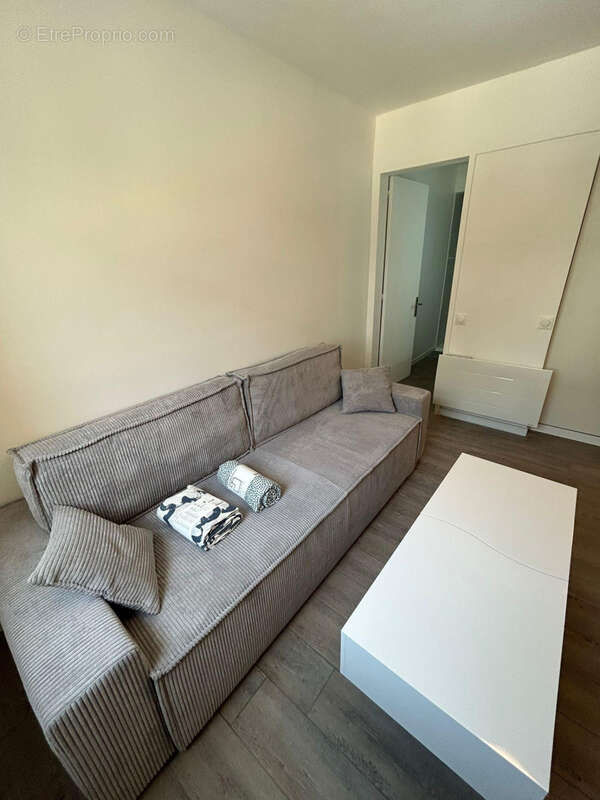 Appartement à MARSEILLE-5E