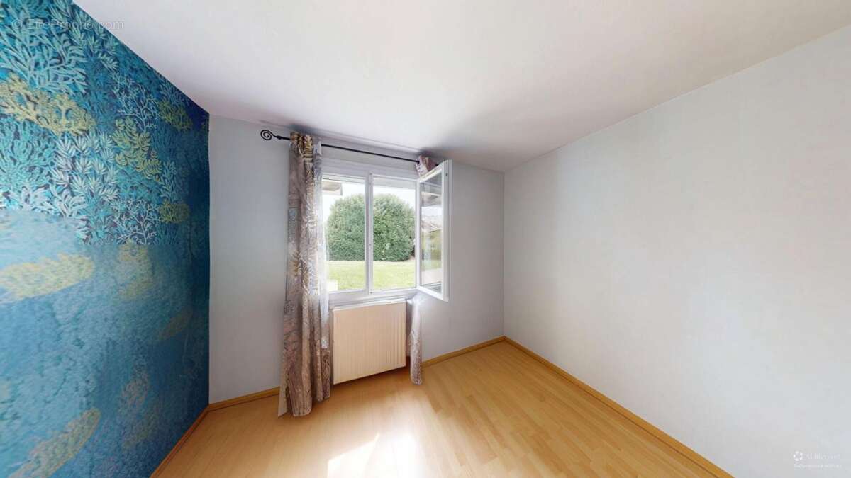 Appartement à SAINT-JEAN-DE-LA-RUELLE