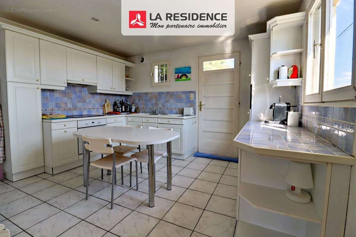 Maison à LA HAYE-MALHERBE