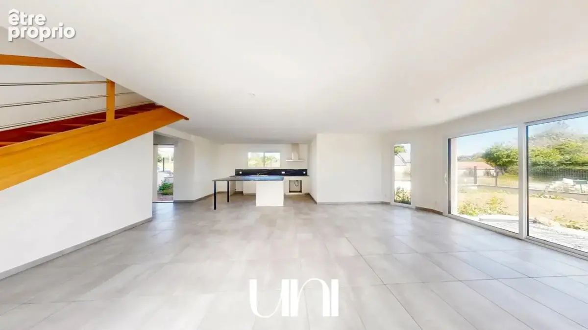 Maison T6 132 m2, sur terrain de 400 m2 Longues-Sur-Mer - photo 3