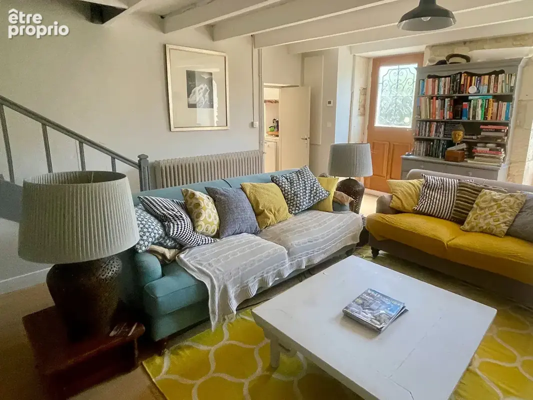 Maison et maison d'amis en centre ville LOULAY, tout à l'égout - photo 3