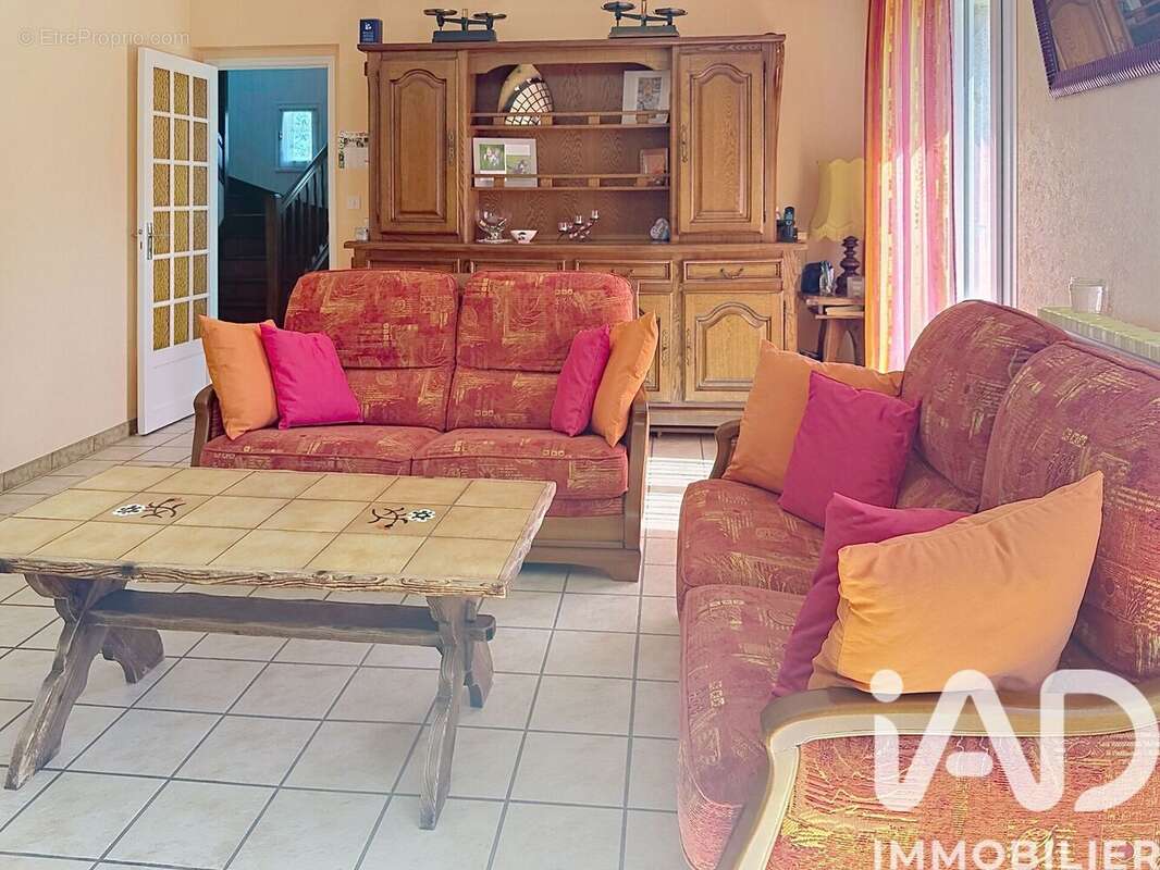 Maison 106 m² à Moncontour  - photo 7