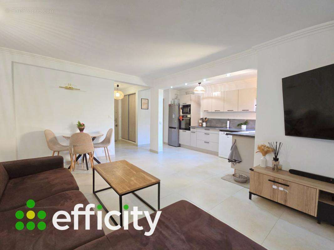 Appartement à FREJUS