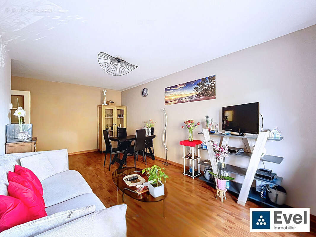 Appartement à JARVILLE-LA-MALGRANGE