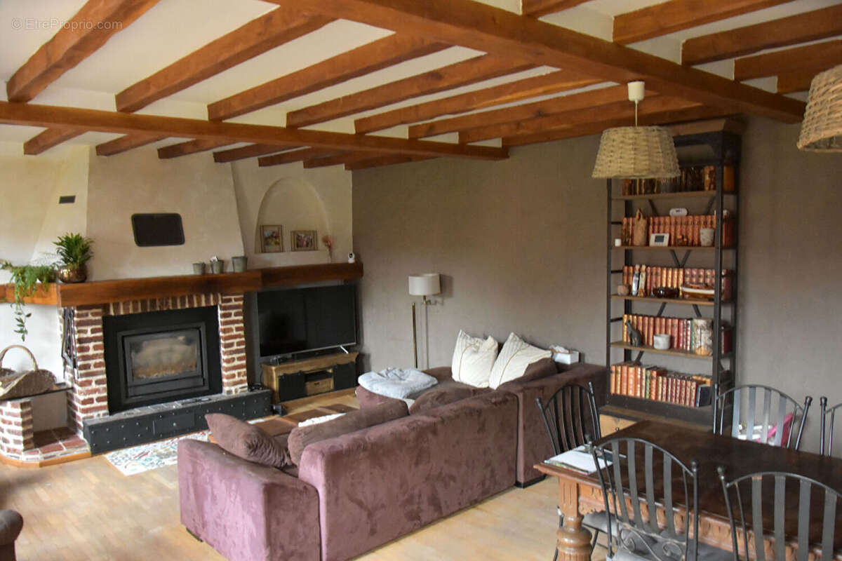 Maison à VERCHAIN-MAUGRE