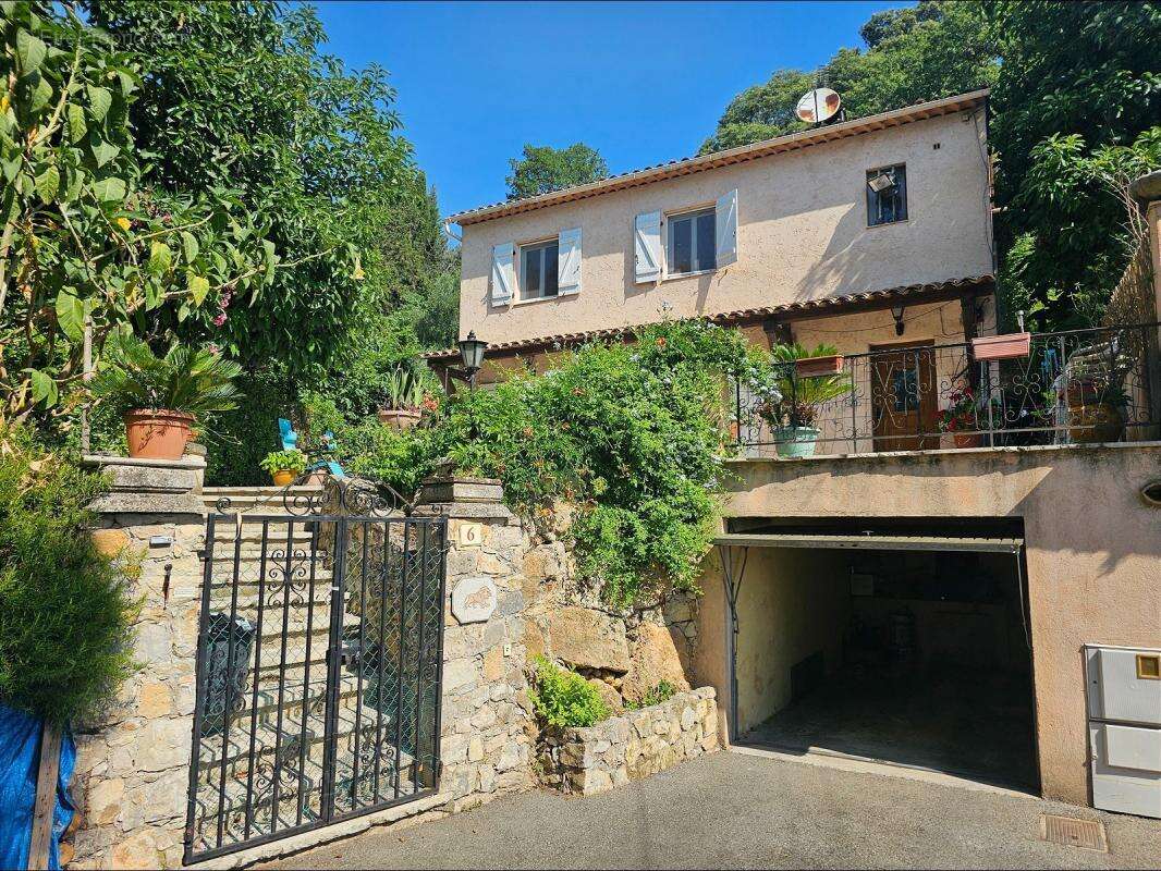 Maison à SPERACEDES