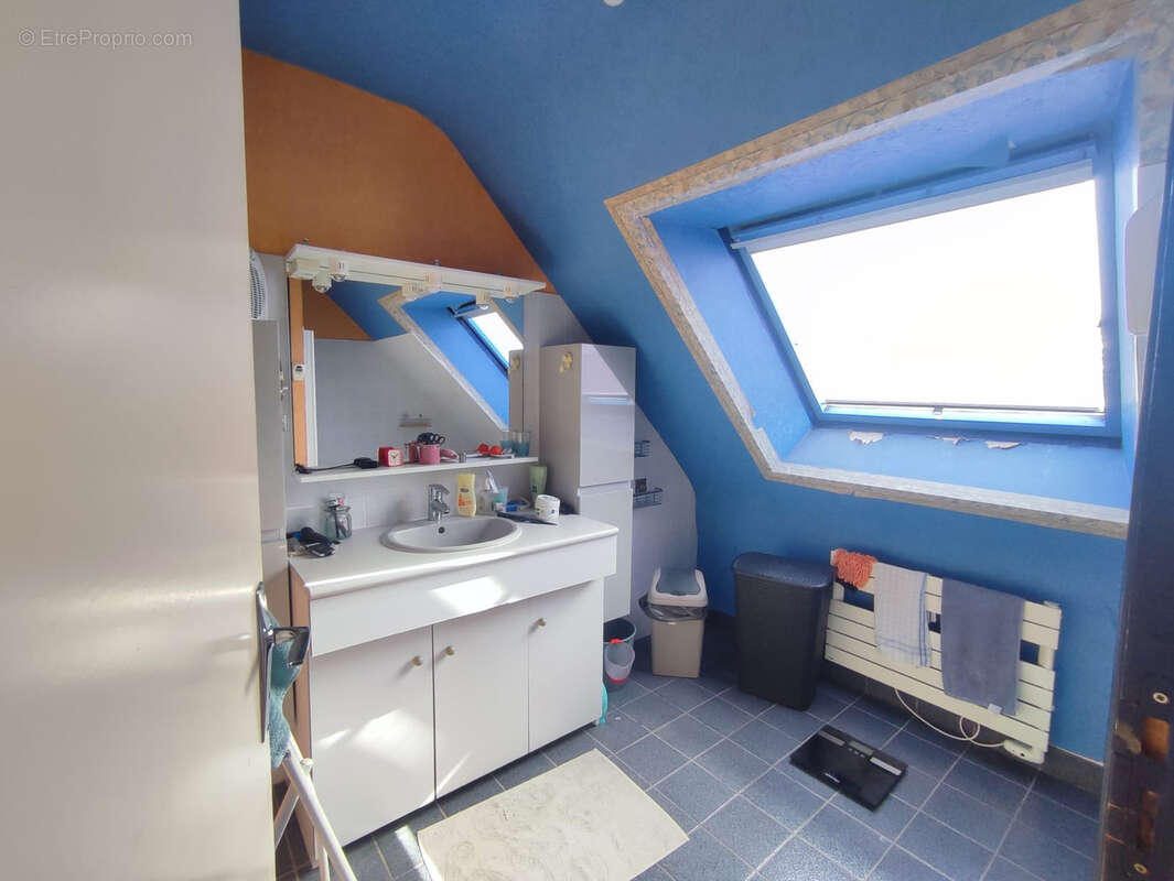 maison familiale de 4 chambres avec jardin et grand double garage - photo 13