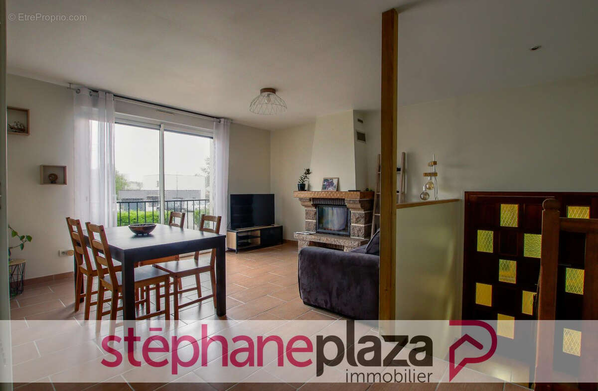 Maison à NOYAL-SUR-VILAINE