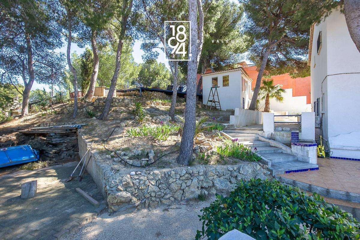 Maison à CARRY-LE-ROUET