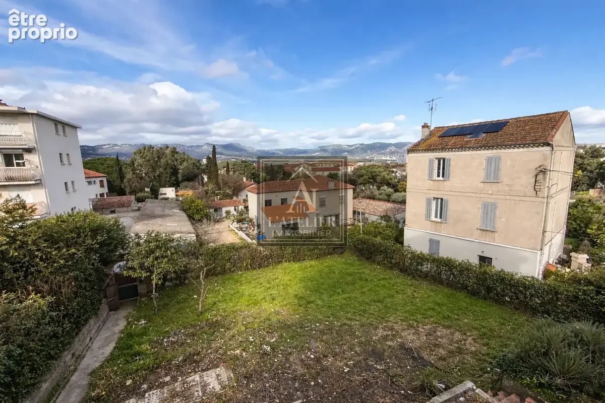 Maison de 120 m2 à rénover avec annexe de 40 m2 et garage de 25 m2 sur une parcelle de 810 m2 - photo 12