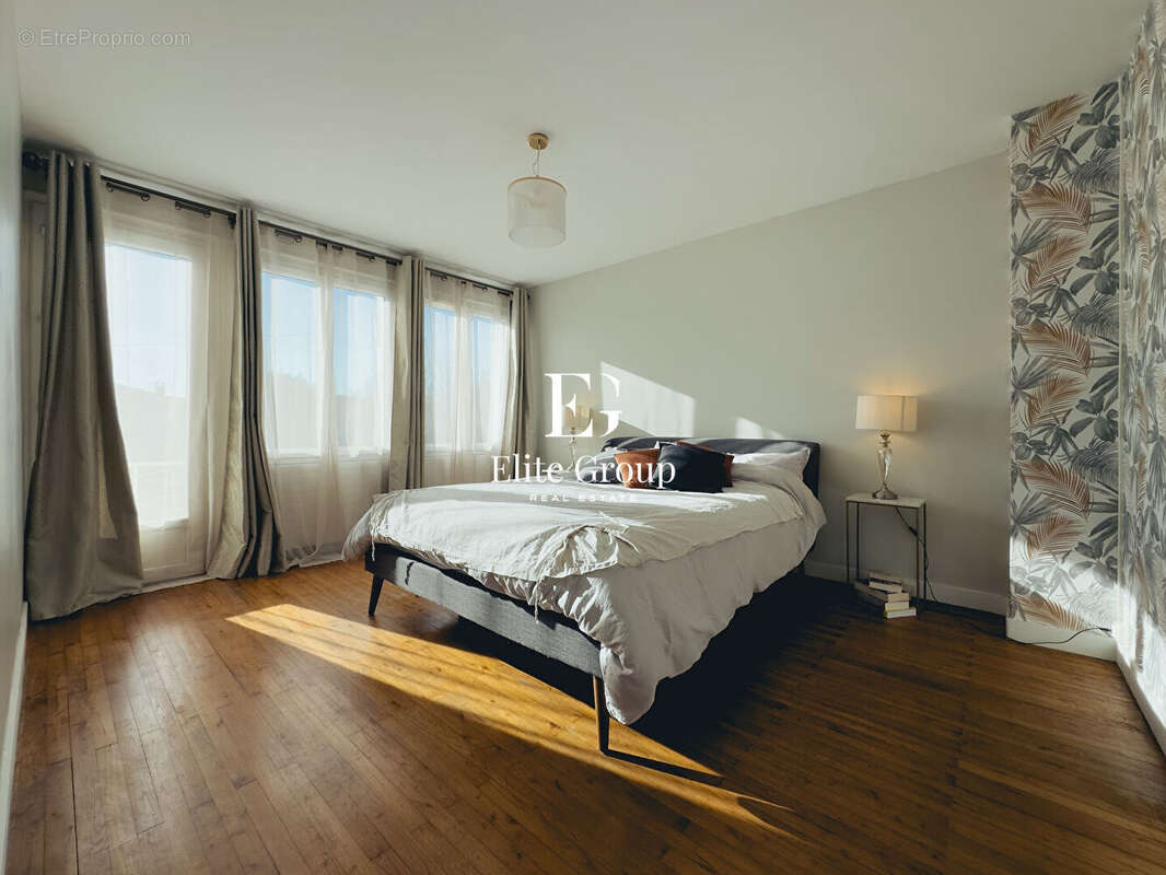 Maison à L&#039;ISLE-D&#039;ESPAGNAC