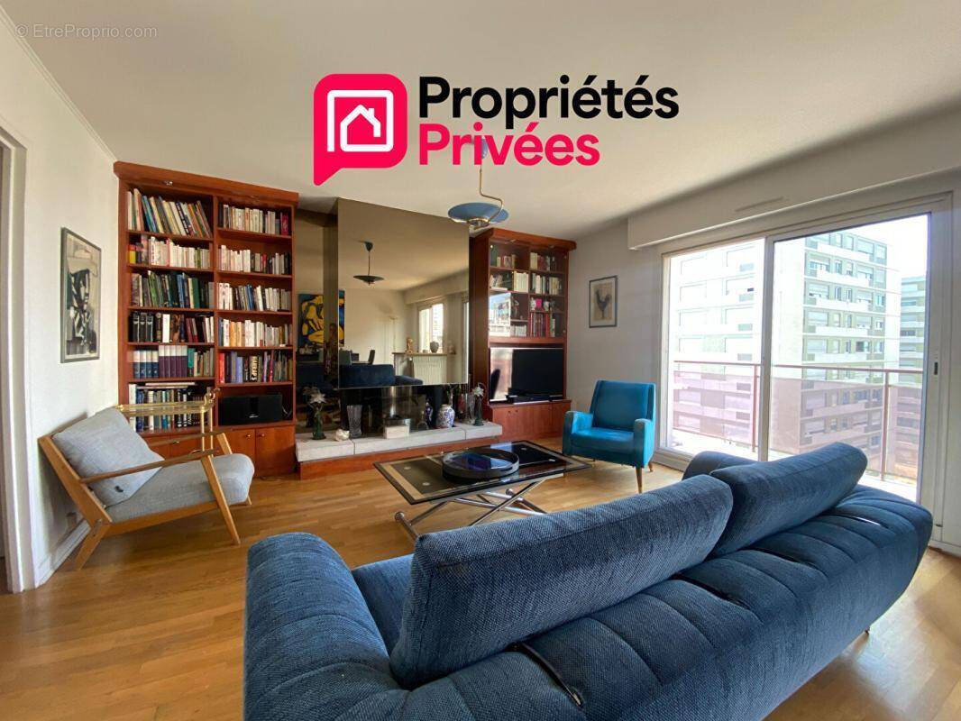 Appartement à PARIS-20E