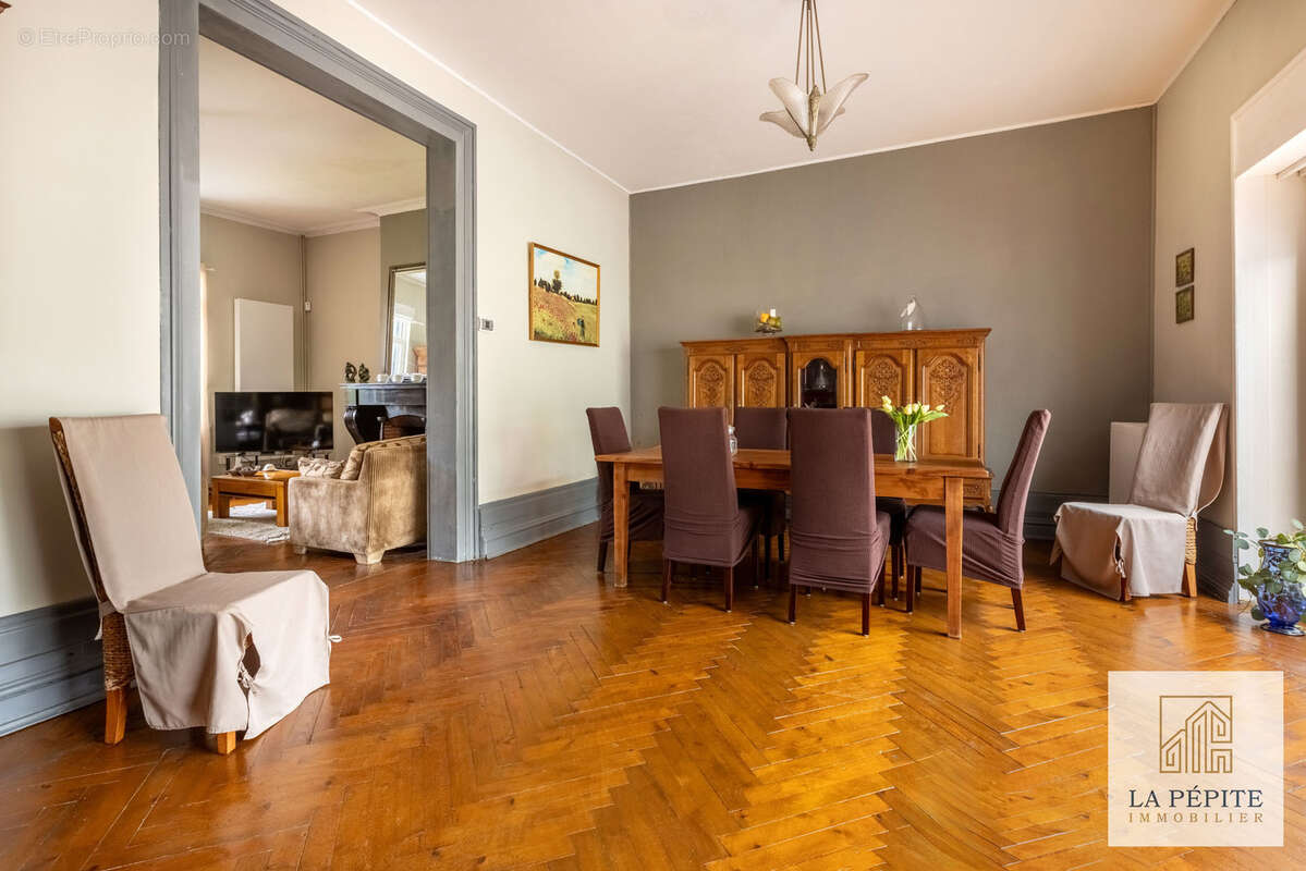 Maison à CONDE-SUR-L&#039;ESCAUT