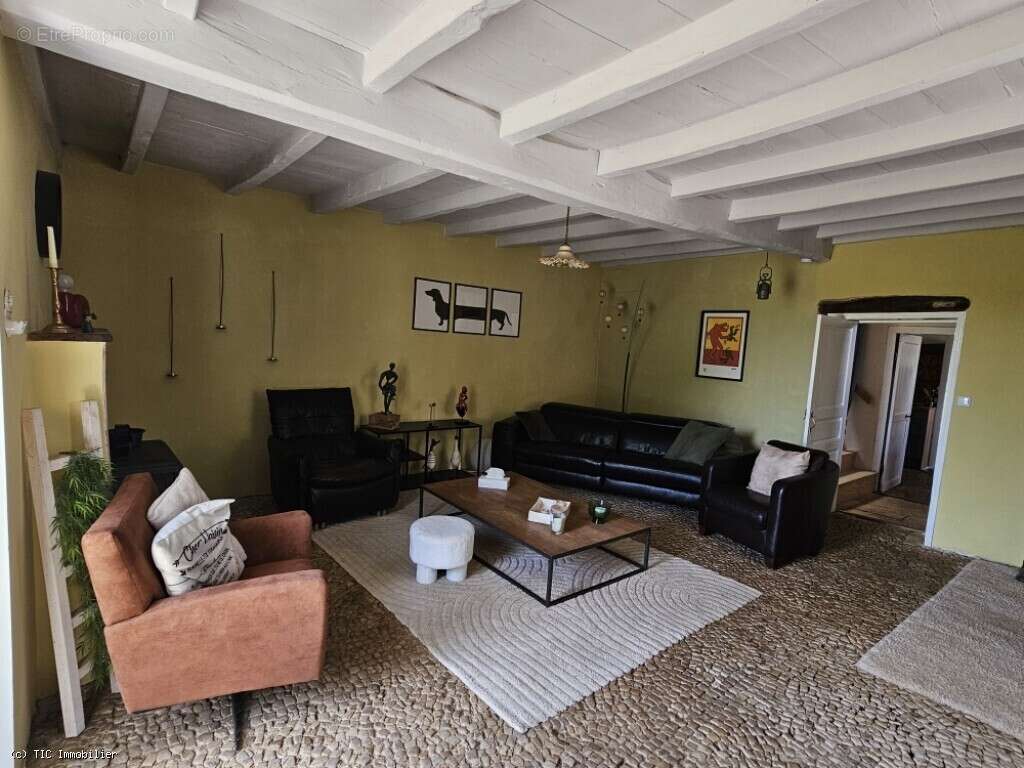 Maison à SAINT-CLAUD
