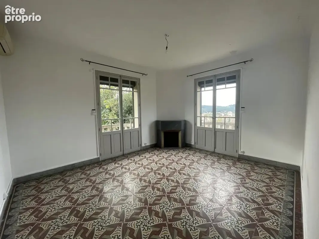 Propriété à draguignan avec dépendances, vue panoramique sud en pierres - photo 6