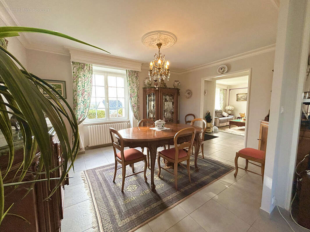 Maison à PLOUGONVEN