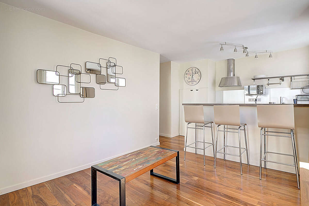 Appartement à PARIS-18E