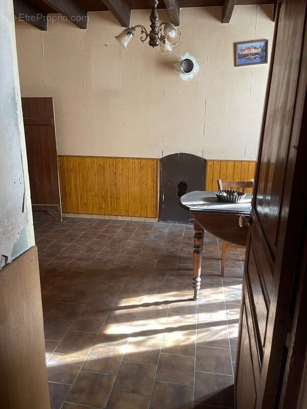 Maison à CHATEAUPONSAC