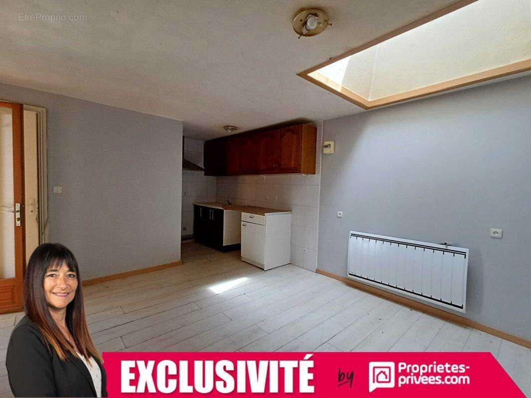 Appartement à LE COTEAU