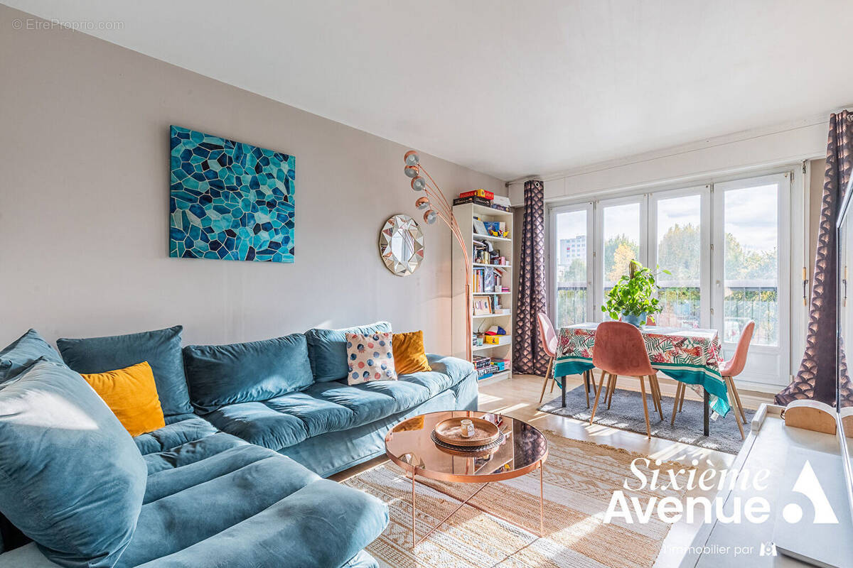 Appartement à CHILLY-MAZARIN