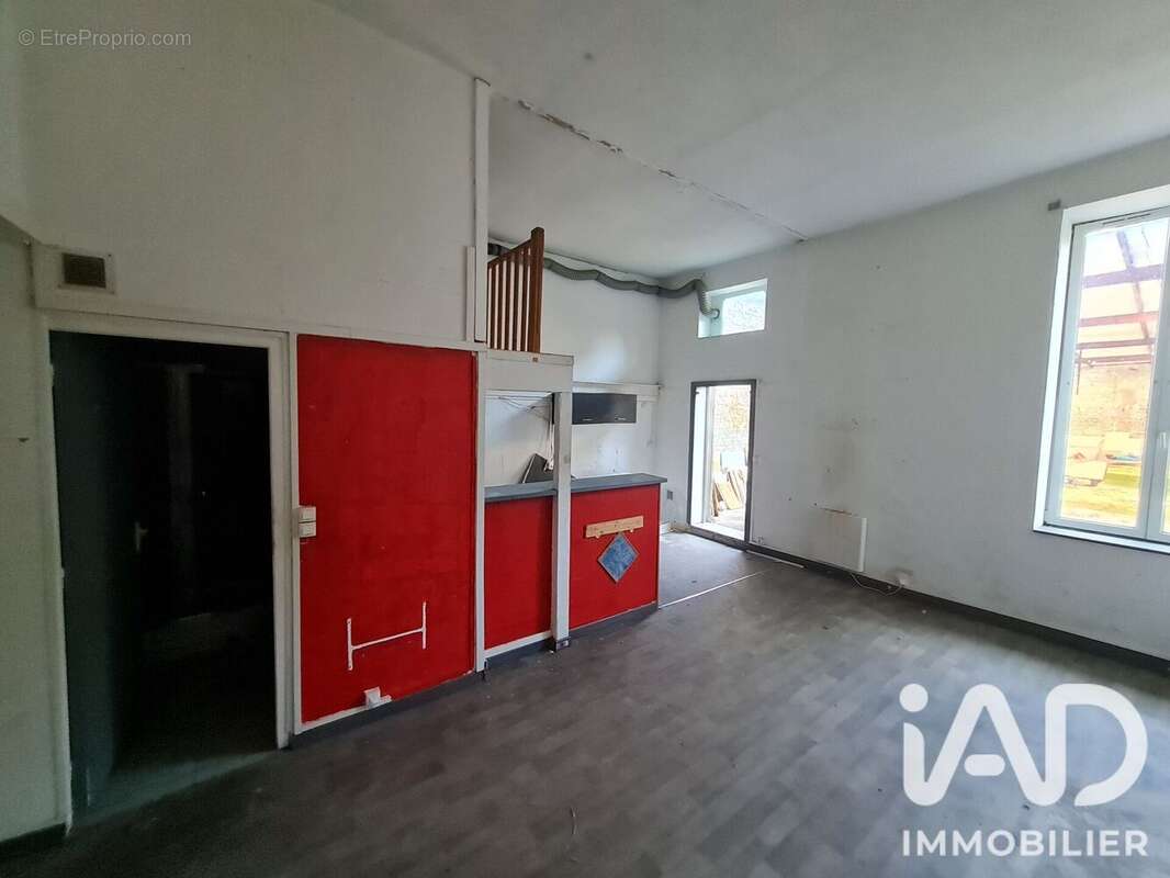 Appartement 400 m² à Armentieres  - photo 7