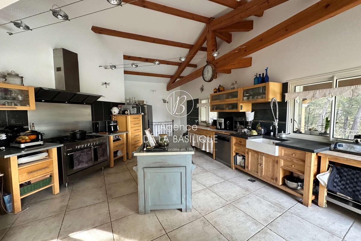 Maison à SAINT-ZACHARIE