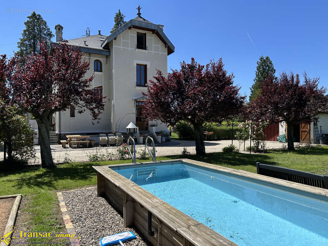 Maison à PUY-GUILLAUME