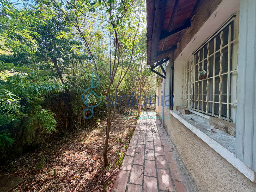 Nîmes   Maison de 120 m2 avec appartement indépendant de 45 m2, 2 garages et jardin - photo 28