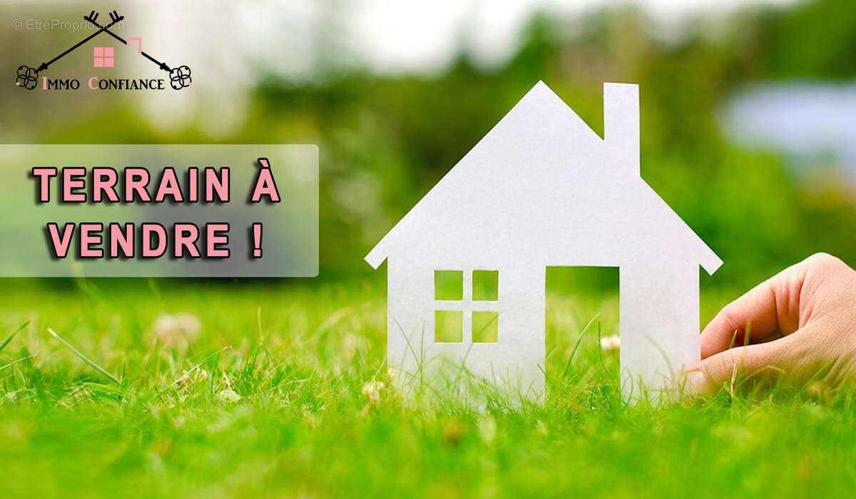 Terrain à MONCEAUX