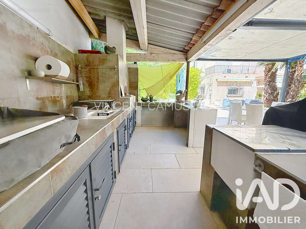 Maison 243 m² à Sanary-Sur-Mer  - photo 9