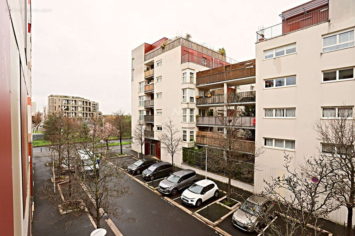 Appartement à NANTERRE