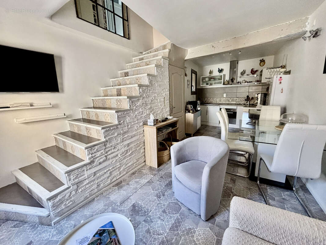 Maison à MALAUCENE