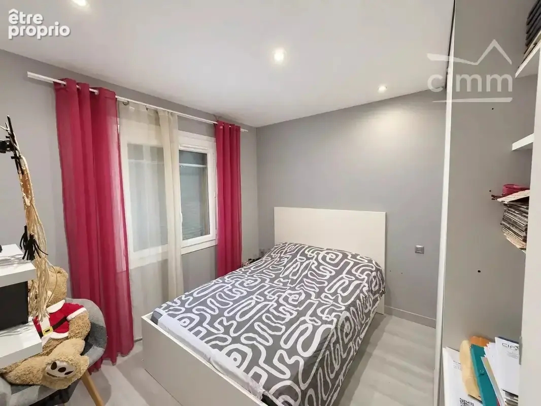 Maison T4 avec Piscine à Montguyon (17) - photo 7