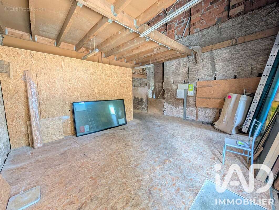 Appartement 200 m² à Sillars  - photo 9