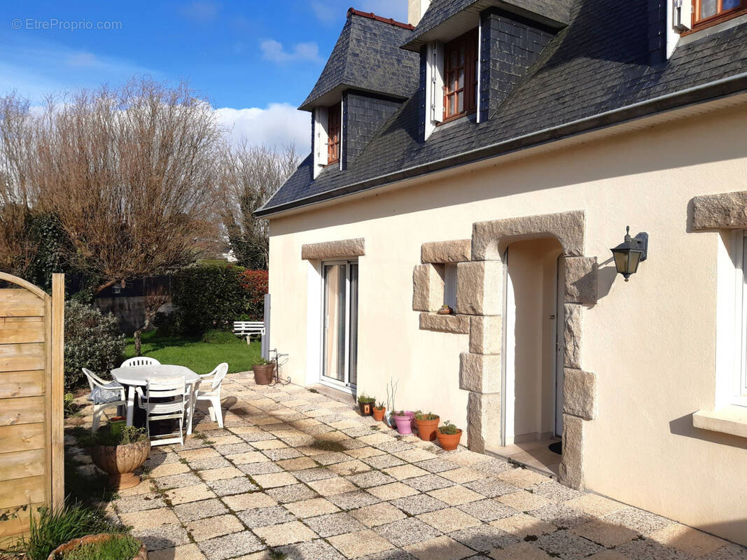 Maison à LANDUDEC