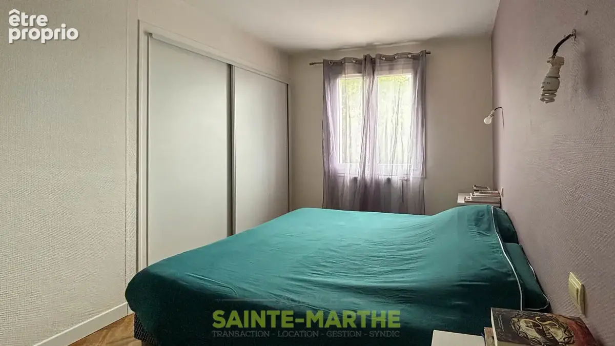 Niort Saint Liguaire. Pavillon sur sous-sol 5 chambres, garage et jardin. - photo 9