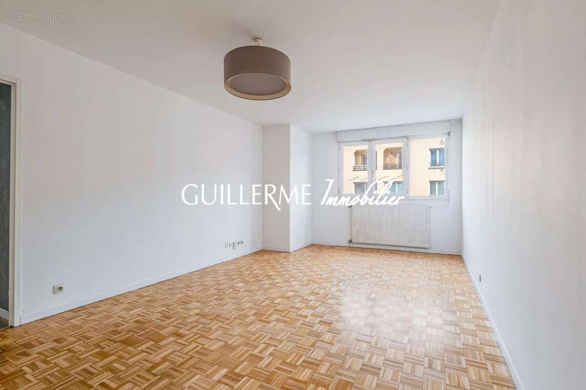 Appartement à LYON-9E