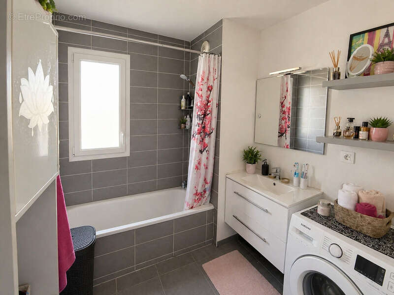 Appartement à SAINT-MARTIN-DE-SEIGNANX