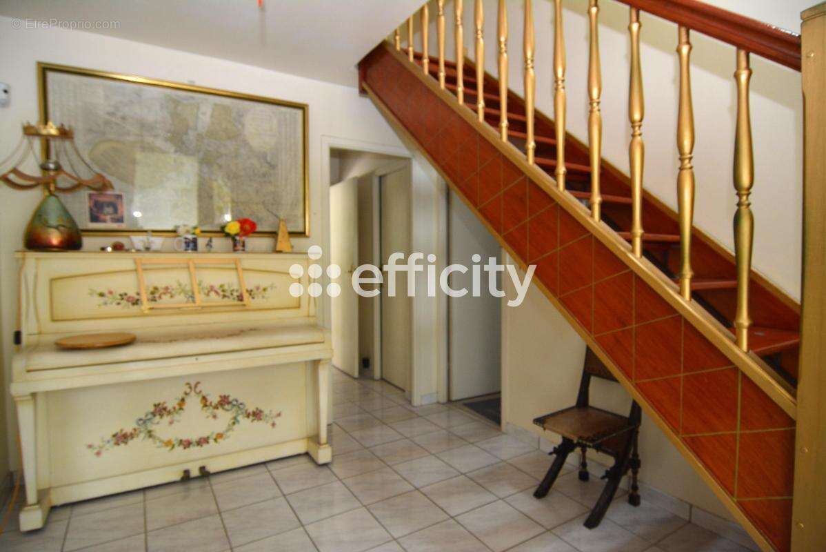 Maison 165 m² à Yerres  - photo 13
