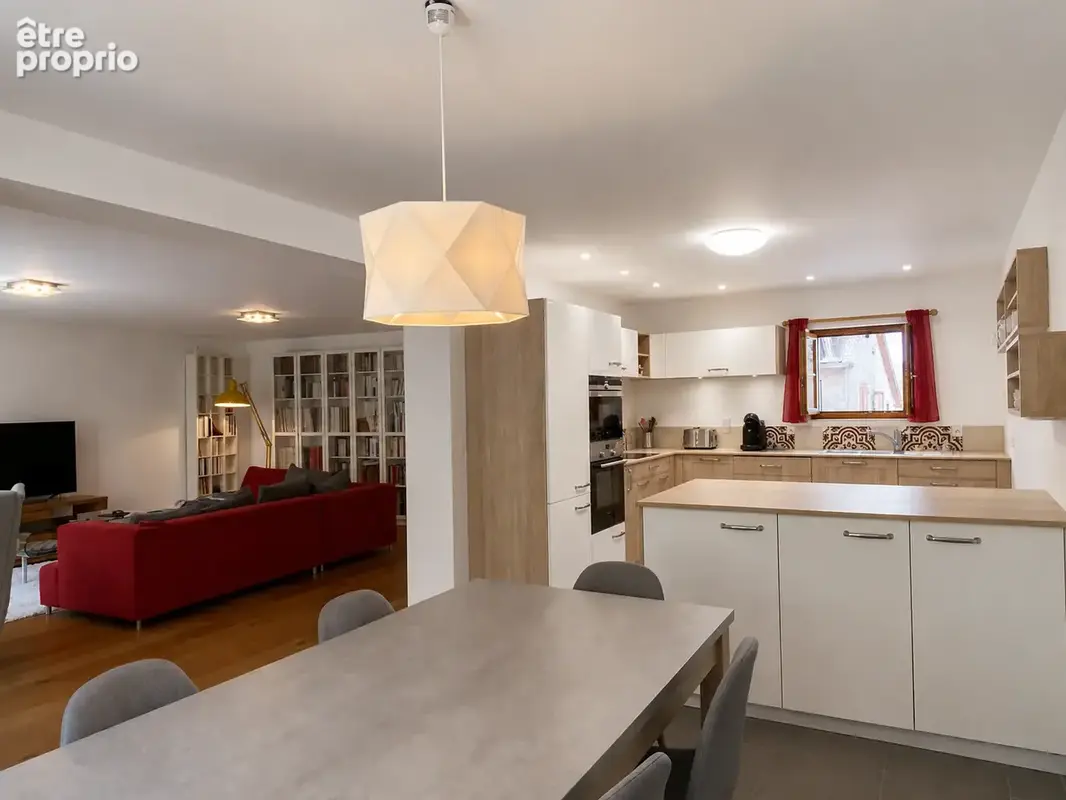 Collonges-sous-Salève   Maison familiale de 215 m2 à 5 minutes de la douane de Croix-de-Rozon - photo 3