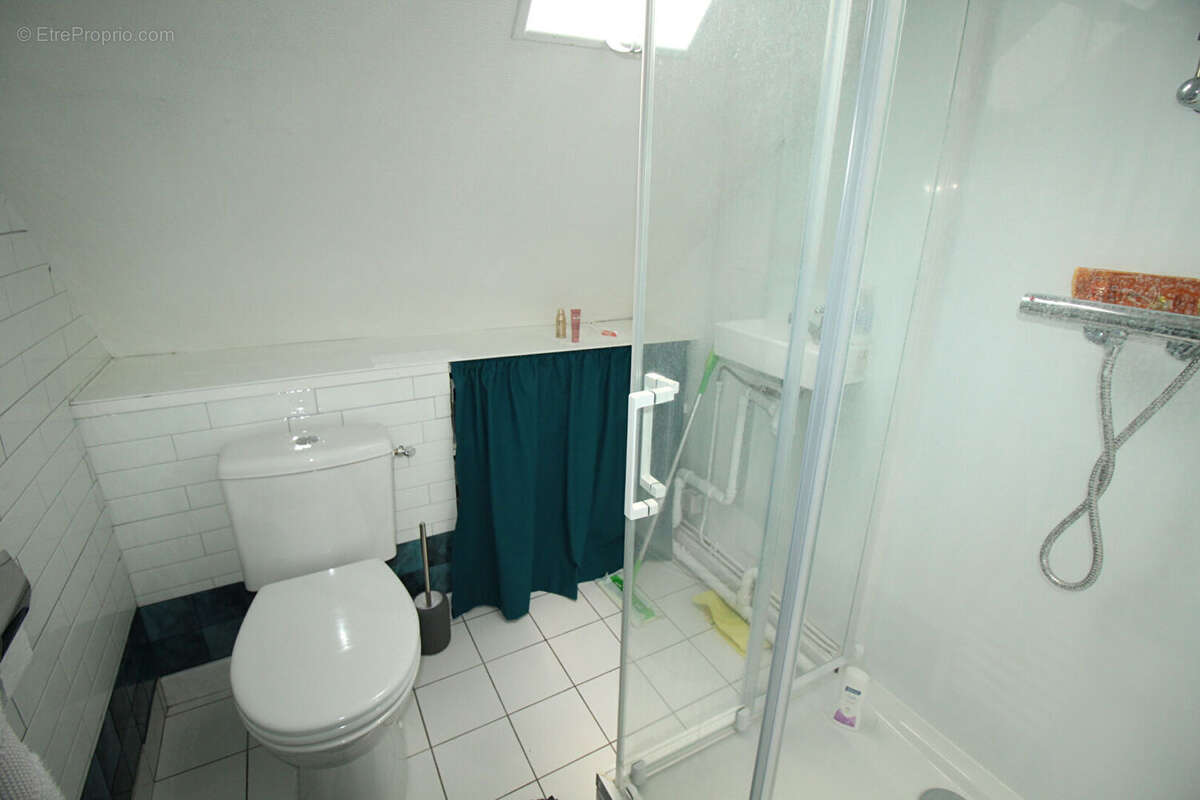 Appartement St Quay en très bon état - photo 6