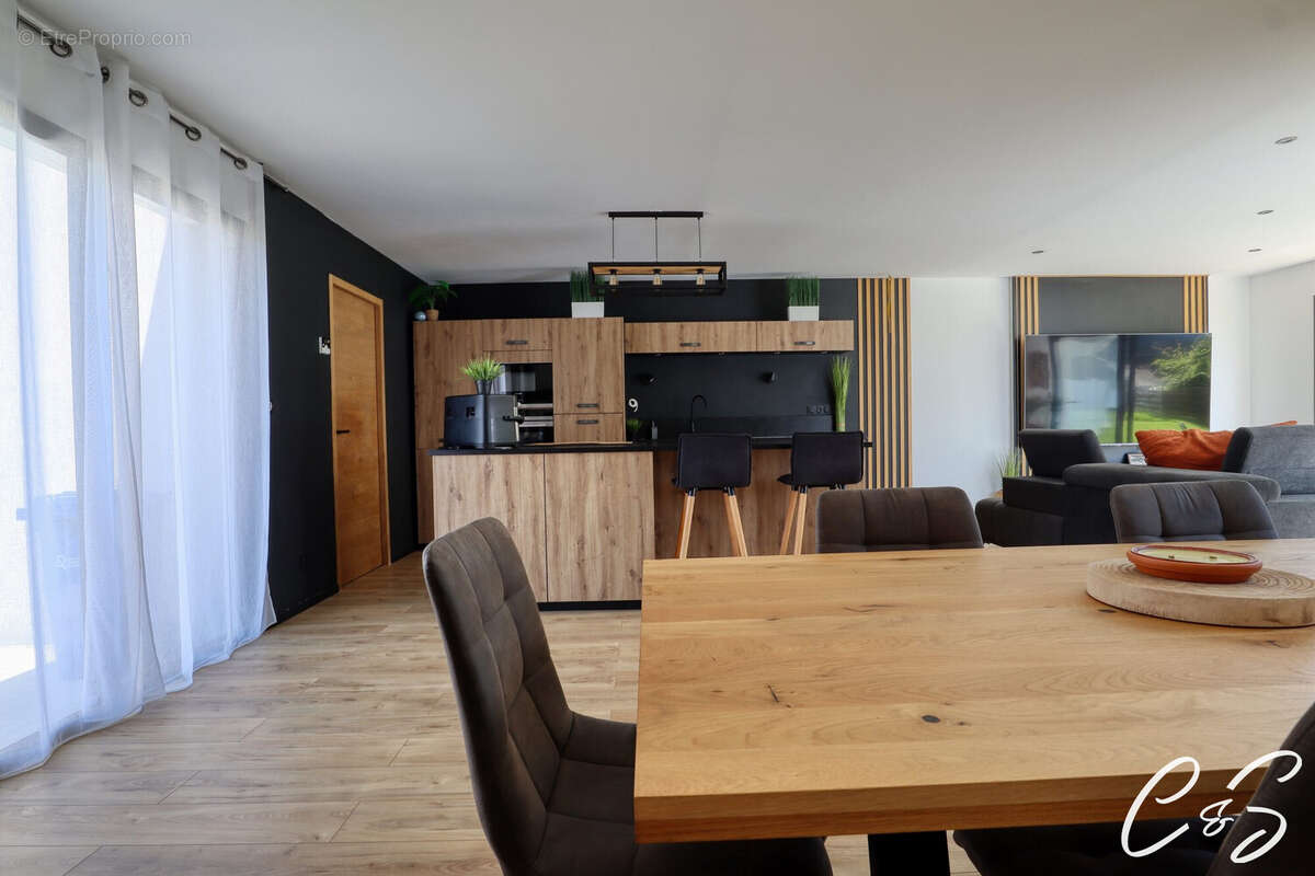 Maison à LANGOLEN
