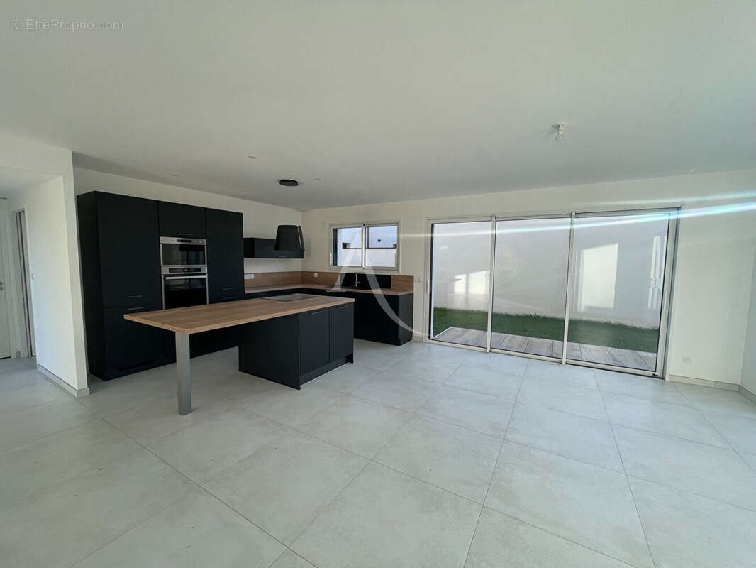 Maison à SAINT-HILAIRE-LA-FORET