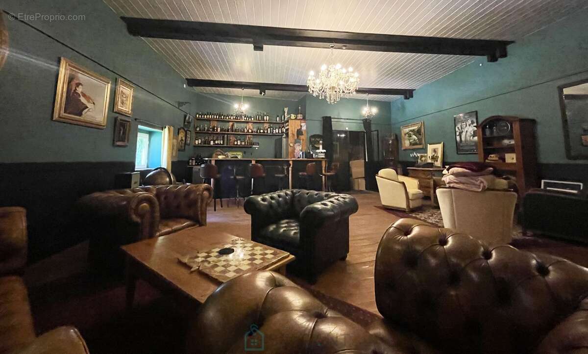 Maison à CHERVES-RICHEMONT