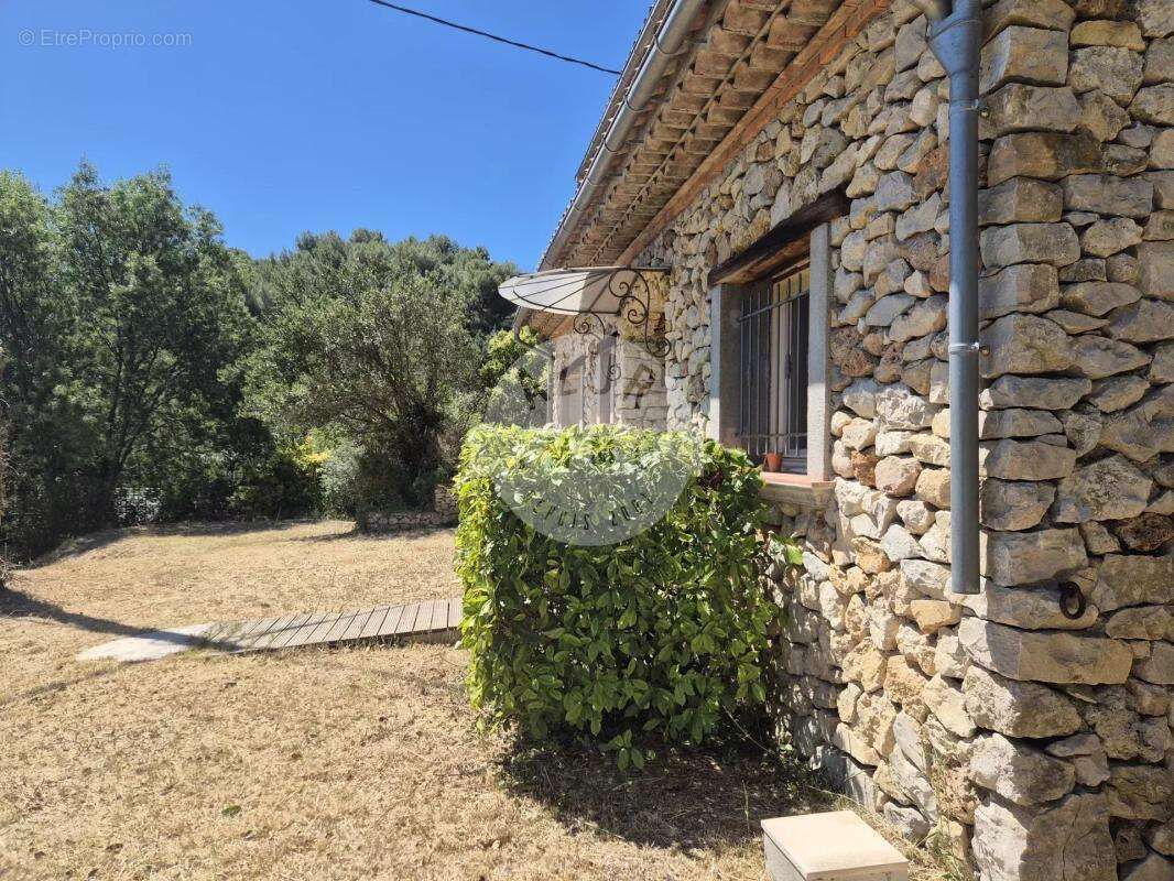 Maison à ROQUEVAIRE