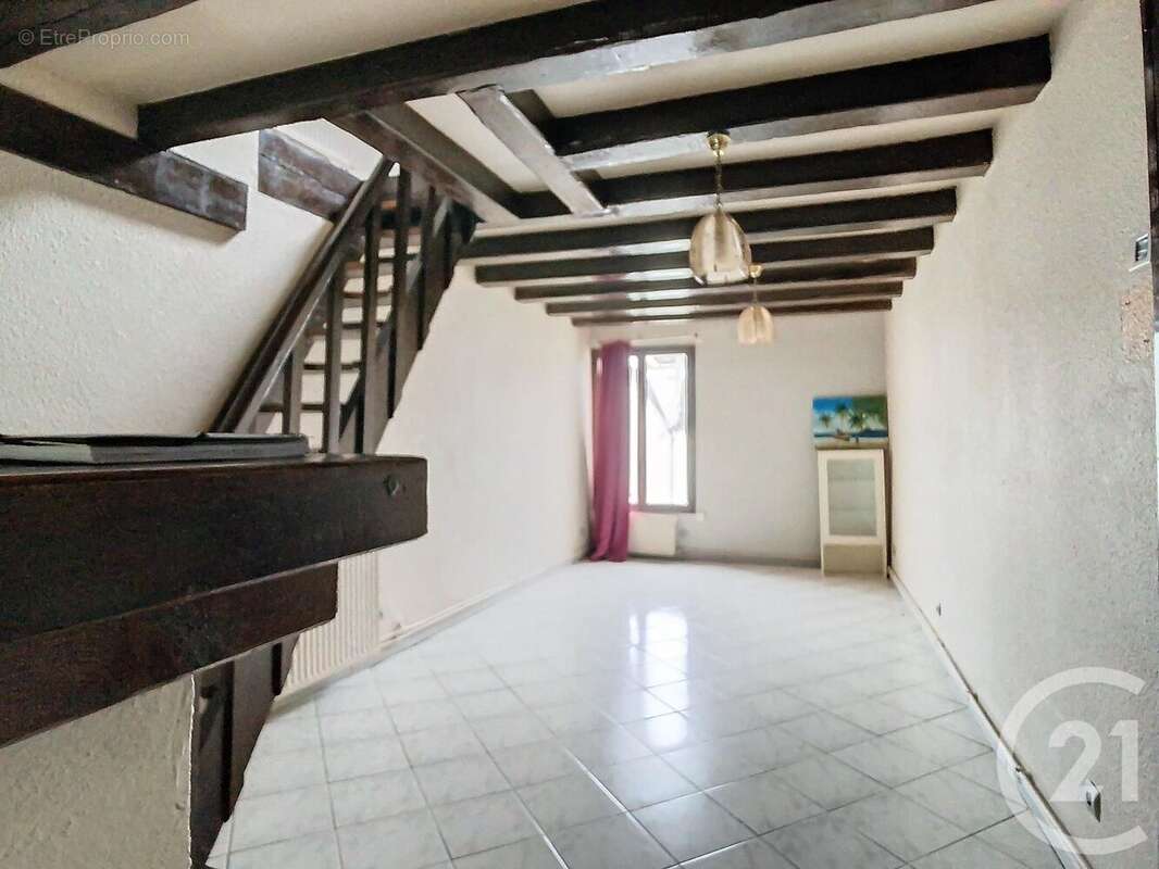 Appartement à DONNEMARIE-DONTILLY