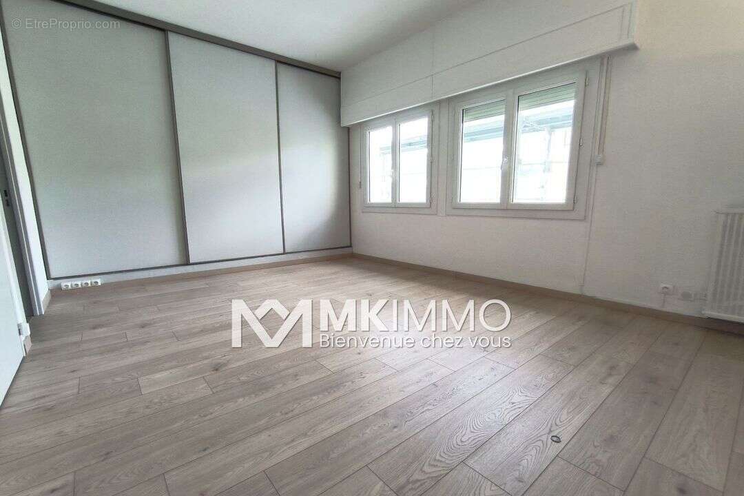 Commerce à CAGNES-SUR-MER