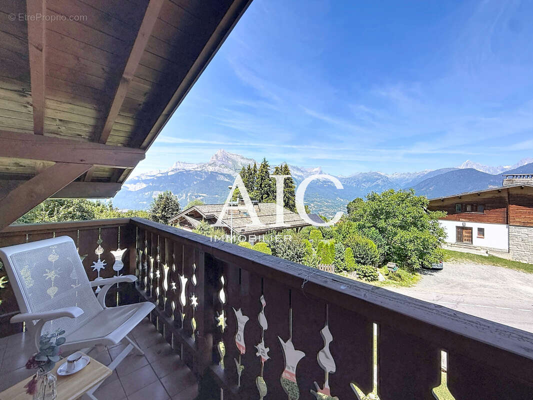 Appartement duplex avec balcon et vue imprenable sur le Mont Blanc - photo 3